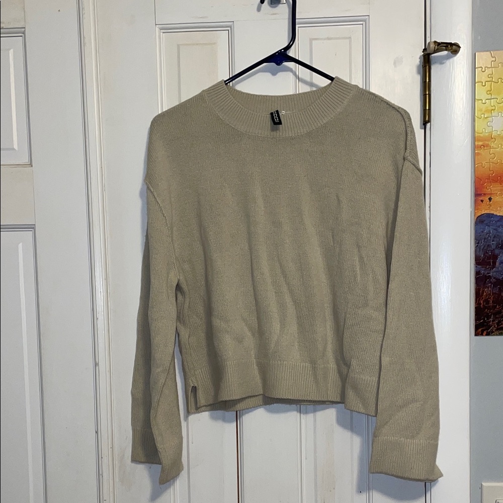 H&M Divided Knit Crewneck Sweater in Cream